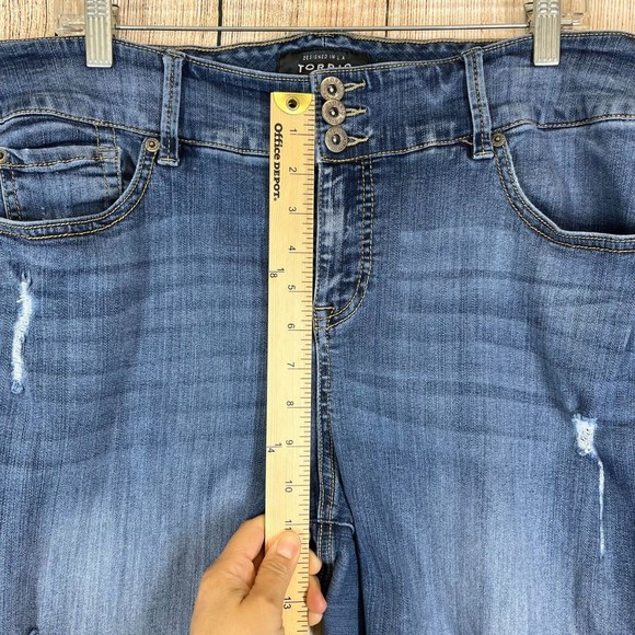 Torrid Premium Womens Bombshell Jeans Blue Distressed Stretchy Plus Size 22R - Picture 7 of 12